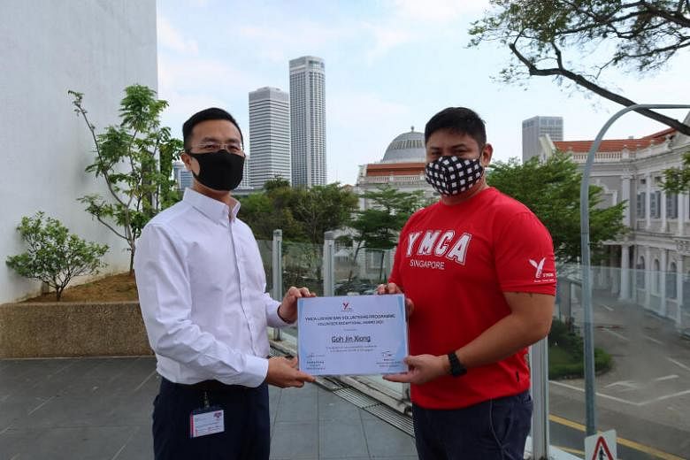 Pahlawan komunitas YMCA dipuji atas upaya mereka selama pandemi